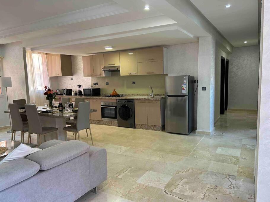 Appartement Haut Standing 3 Chambres Avec Terasse Quartier Gueliz Hivernage A Marrakech I19 Marrakesh Exterior photo